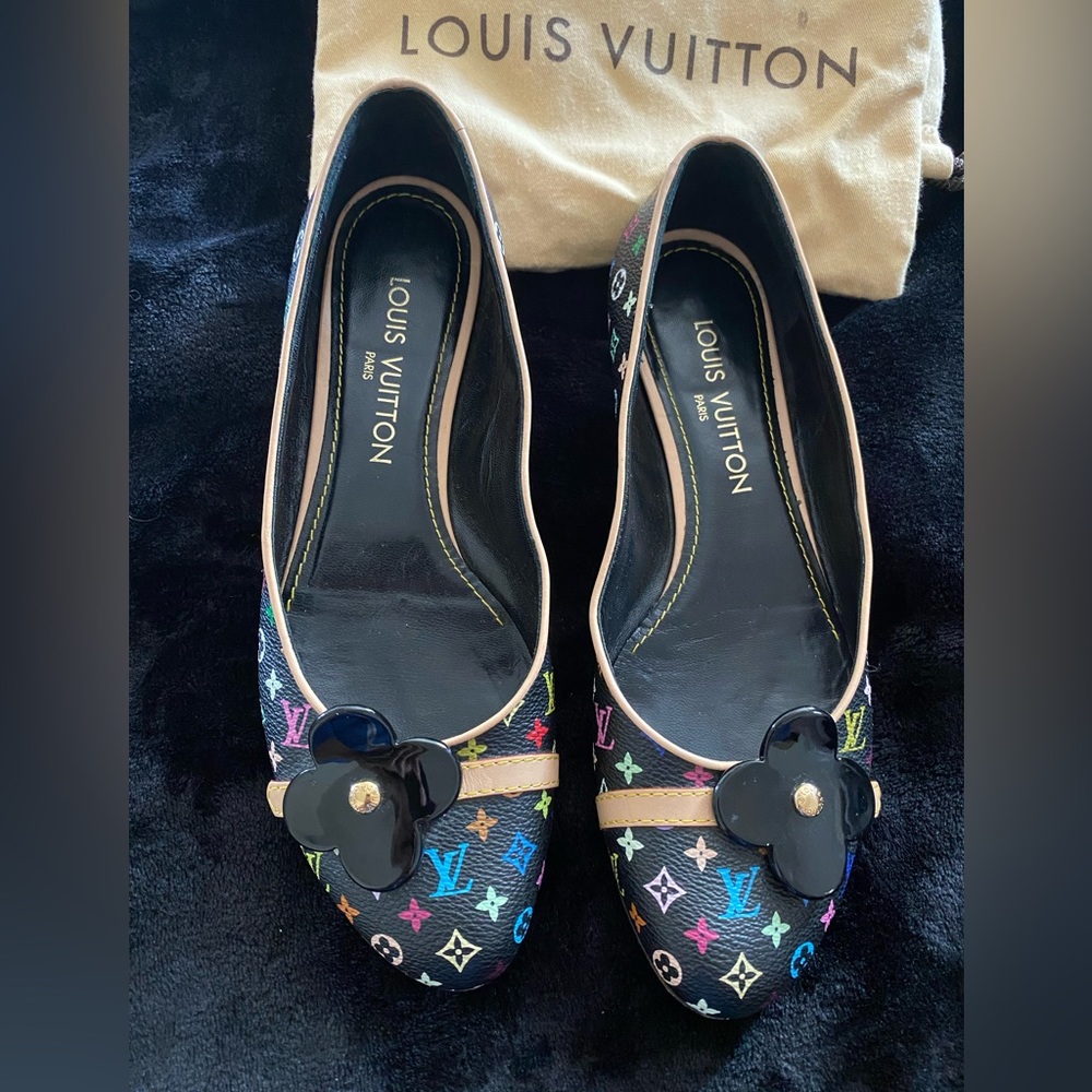 Pre-Loved Louis Vuitton Flats